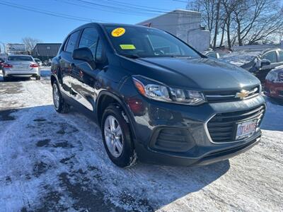 2022 Chevrolet Trax LS   - Photo 3 - Framingham, MA 01702