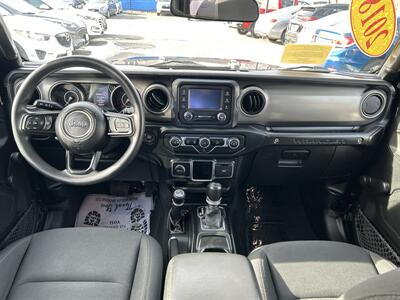 2018 Jeep Wrangler Unlimited Sport   - Photo 12 - Framingham, MA 01702