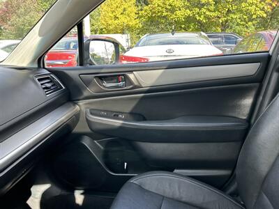 2017 Subaru Outback 2.5i Premium   - Photo 13 - Framingham, MA 01702