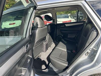 2017 Subaru Outback 2.5i Premium   - Photo 11 - Framingham, MA 01702
