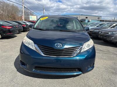 2011 Toyota Sienna LE 7-Passenger   - Photo 2 - Acton, MA 01720