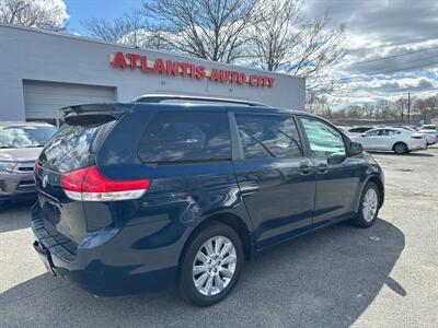 2011 Toyota Sienna LE 7-Passenger   - Photo 4 - Acton, MA 01720