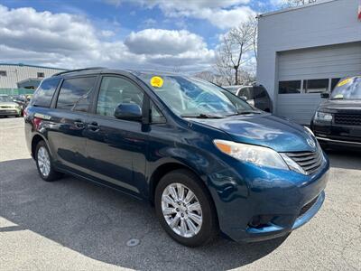 2011 Toyota Sienna LE 7-Passenger   - Photo 3 - Acton, MA 01720