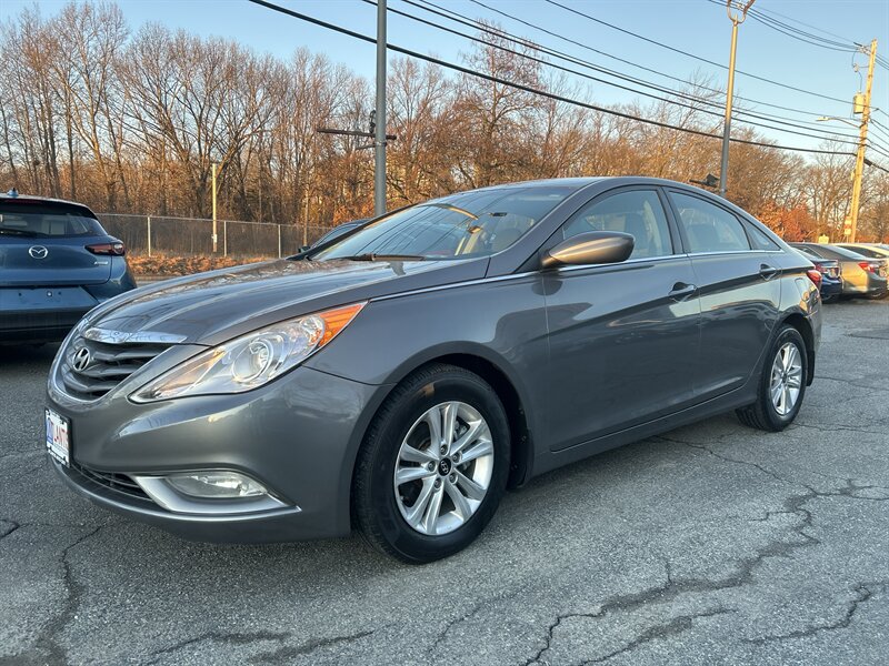 2013 Hyundai SONATA GLS   - Photo 1 - Framingham, MA 01702