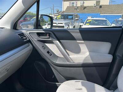 2015 Subaru Forester 2.5i - Photo 12 - Framingham, MA 01702