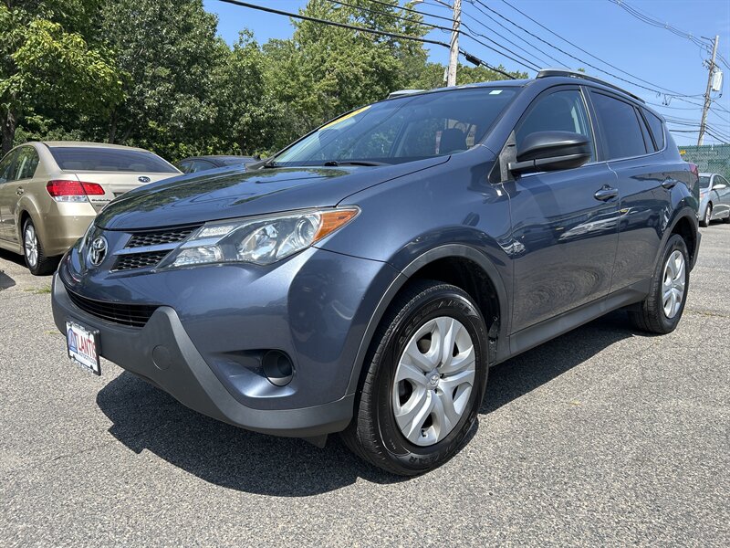 2013 Toyota RAV4 LE  
