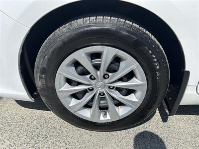 2016 Toyota Camry LE   - Photo 7 - Framingham, MA 01702