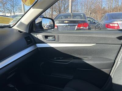 2013 Subaru Legacy 2.5i Premium - Photo 13 - Framingham, MA 01702