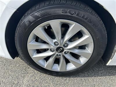 2016 Kia Optima EX - Photo 7 - Framingham, MA 01702