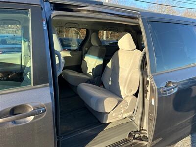 2016 Toyota Sienna LE 7-Passenger   - Photo 11 - Framingham, MA 01702