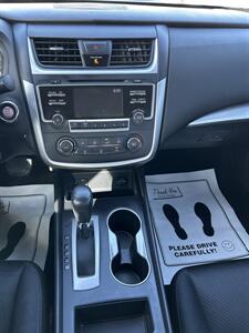 2016 Nissan Altima 2.5 SR   - Photo 13 - Framingham, MA 01702