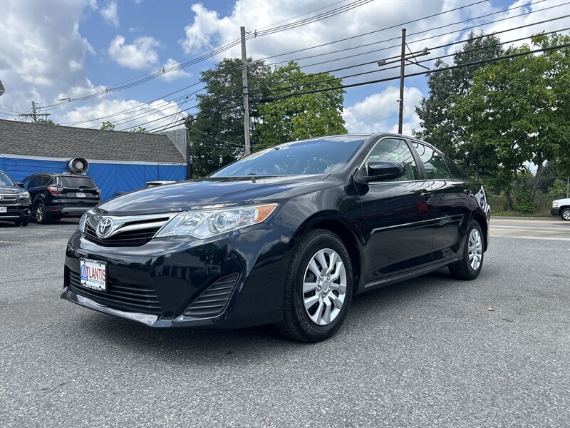 2014 Toyota Camry LE   - Photo 1 - Framingham, MA 01702