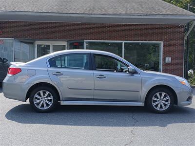 2011 Subaru Legacy 2.5i Premium   - Photo 7 - Acton, MA 01720