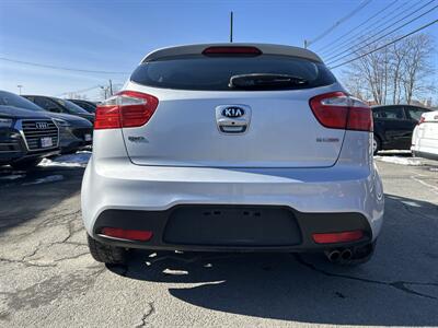 2013 Kia Rio 5-Door SX   - Photo 5 - Framingham, MA 01702