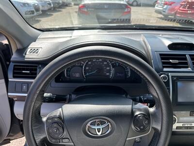 2012 Toyota Camry XLE   - Photo 16 - Acton, MA 01720