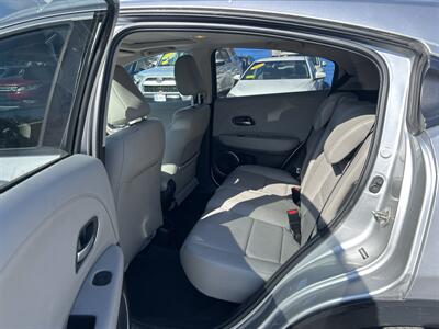 2016 Honda HR-V EX-L w/Navi - Photo 11 - Framingham, MA 01702