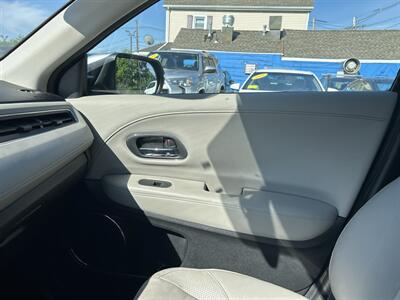 2016 Honda HR-V EX-L w/Navi - Photo 13 - Framingham, MA 01702