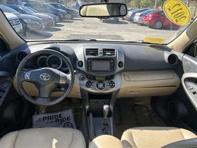 2012 Toyota RAV4 Limited   - Photo 12 - Framingham, MA 01702