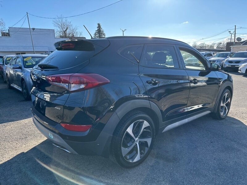 2017 Hyundai Tucson Value photo 4