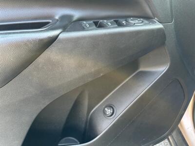 2018 Chevrolet Equinox LT   - Photo 16 - Acton, MA 01720