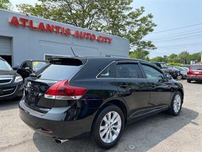 2013 Toyota Venza LE   - Photo 4 - Acton, MA 01720