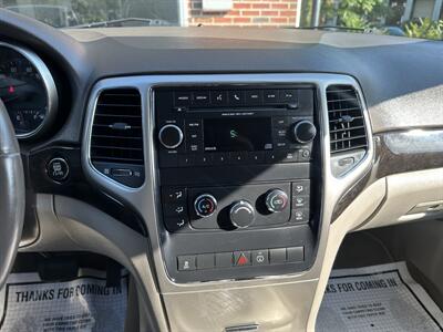 2013 Jeep Grand Cherokee Laredo   - Photo 13 - Acton, MA 01720