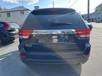 2013 Jeep Grand Cherokee Laredo   - Photo 4 - Acton, MA 01720