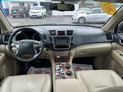 2013 Toyota Highlander Limited   - Photo 12 - Framingham, MA 01702