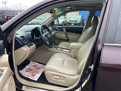 2013 Toyota Highlander Limited   - Photo 10 - Framingham, MA 01702