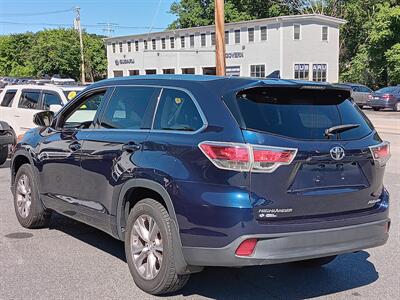 2014 Toyota Highlander XLE   - Photo 5 - Acton, MA 01720