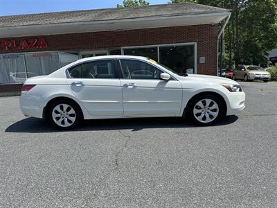 2010 Honda Accord EX-L V6   - Photo 7 - Acton, MA 01720
