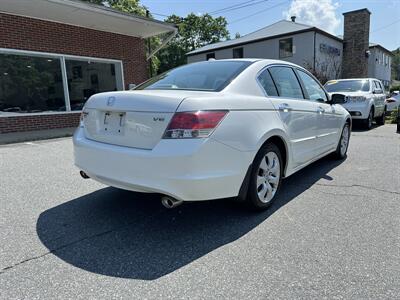 2010 Honda Accord EX-L V6   - Photo 8 - Acton, MA 01720