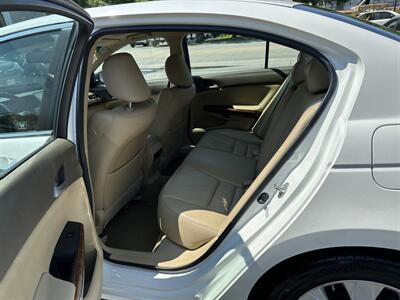 2010 Honda Accord EX-L V6   - Photo 9 - Acton, MA 01720