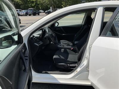 2012 Mazda Mazda3 i Sport   - Photo 11 - Acton, MA 01720