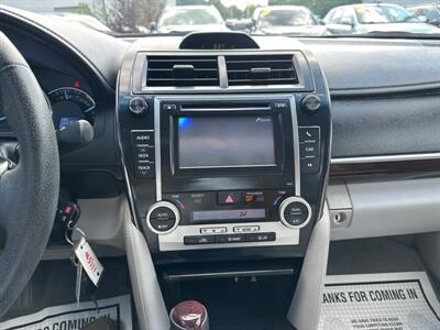 2013 Toyota Camry XLE   - Photo 14 - Acton, MA 01720