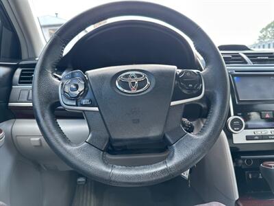 2013 Toyota Camry XLE   - Photo 15 - Acton, MA 01720