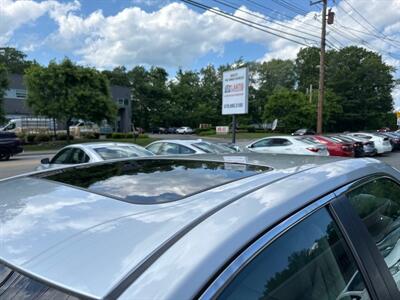 2013 Toyota Camry XLE   - Photo 8 - Acton, MA 01720