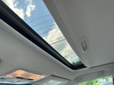 2013 Toyota Camry XLE   - Photo 13 - Acton, MA 01720