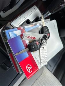 2013 Toyota Camry XLE   - Photo 17 - Acton, MA 01720