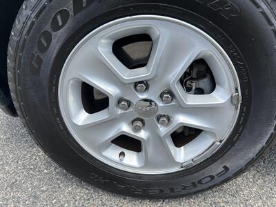 2015 Jeep Grand Cherokee Laredo E   - Photo 7 - Framingham, MA 01702
