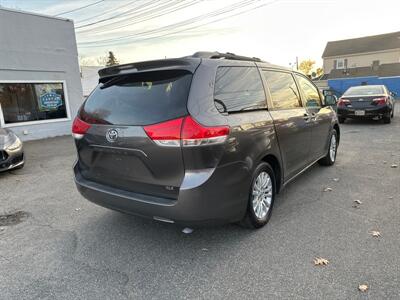 2013 Toyota Sienna XLE 8-Passenger   - Photo 4 - Framingham, MA 01702