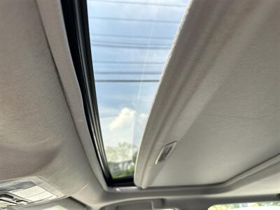 2012 Toyota Camry SE V6   - Photo 9 - Acton, MA 01720