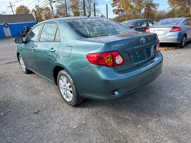 2009 Toyota Corolla XLE photo 6