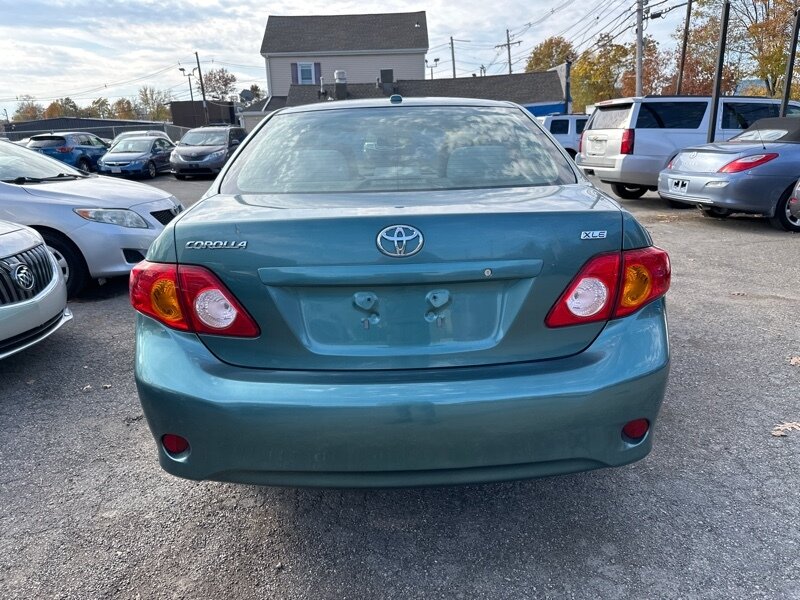 2009 Toyota Corolla XLE photo 5