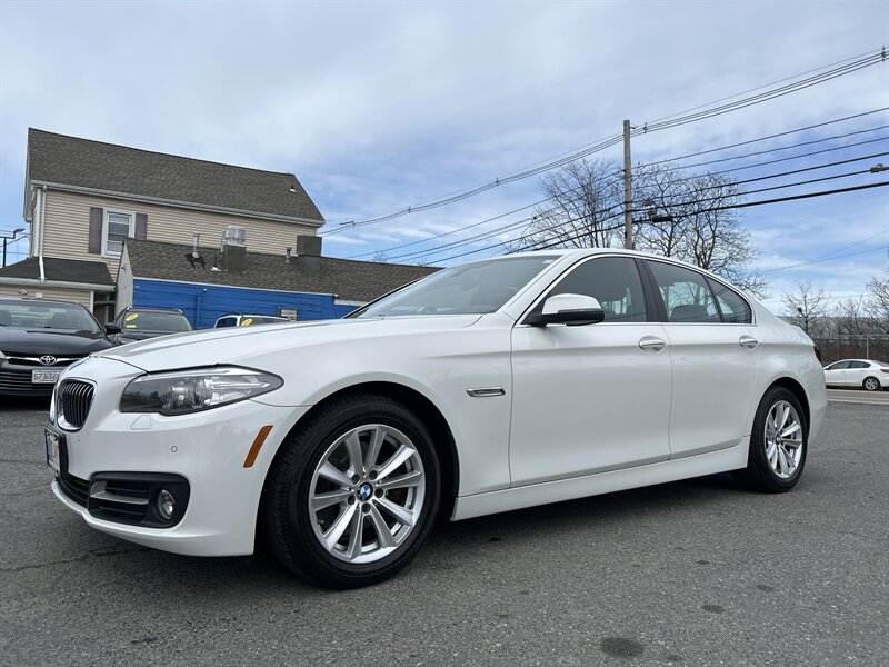 2016 BMW 5 Series 528i xDrive   - Photo 1 - Framingham, MA 01702