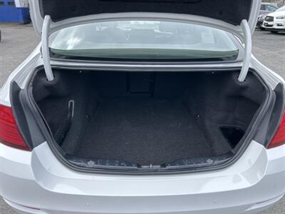 2016 BMW 5 Series 528i xDrive   - Photo 9 - Framingham, MA 01702