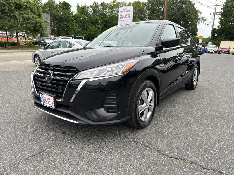 2021 Nissan Kicks S  