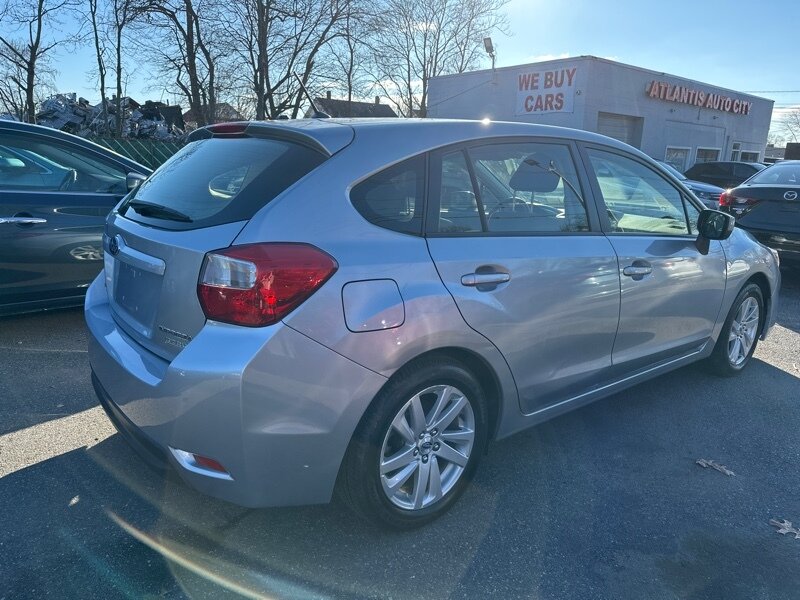 2015 Subaru Impreza 2.0I Premium photo 4