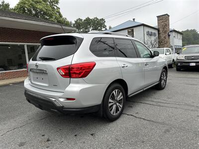 2017 Nissan Pathfinder S   - Photo 5 - Acton, MA 01720