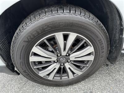 2017 Nissan Pathfinder S   - Photo 7 - Acton, MA 01720
